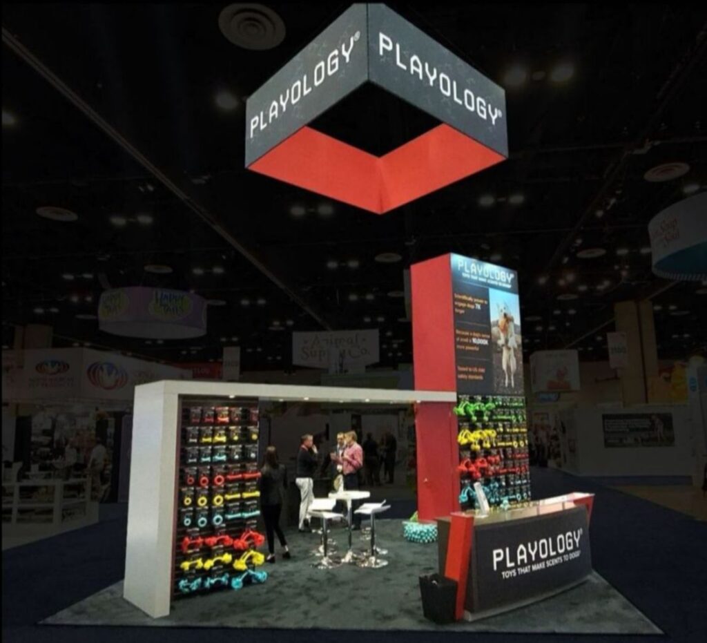 Dramatic Trade Show Exhibit for Playology