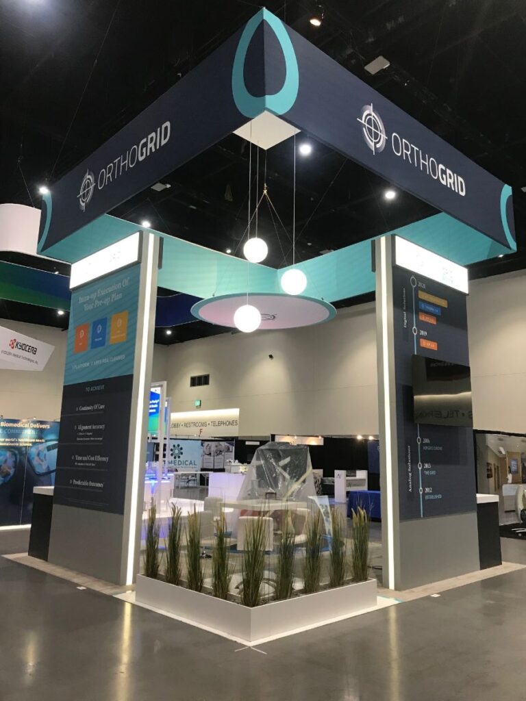 OrthoGrid 20x20 compact exhibit